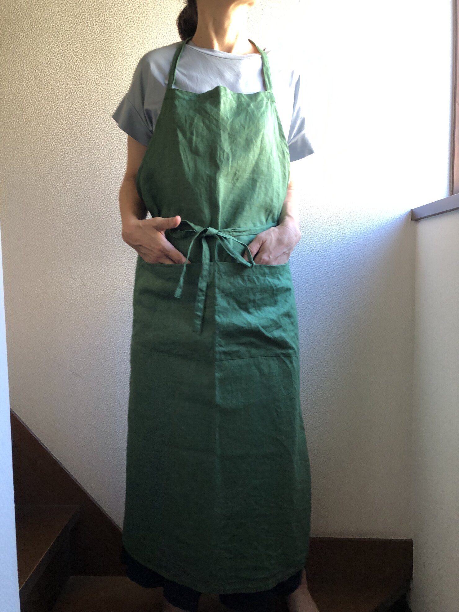 グリーンリネンフルエプロン | EARTH COLOR